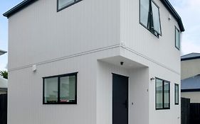 Brand New 2Br Home With Carpark